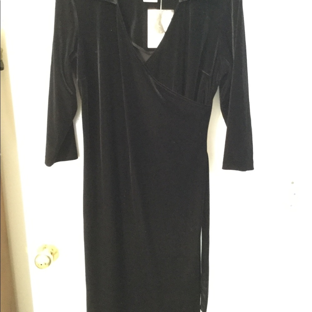 Dress - Picture 2 of 2
